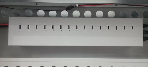 CE AC Carregamento DC Carregamento e USB Tipo-A Tipo-C Armazenamento em cofre Ipad Carrinho de carregamento Cabine de carregamento móvel com rodas