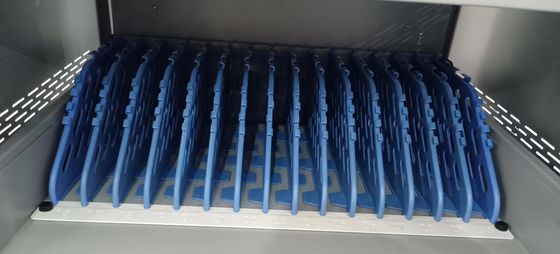 CE AC Carregamento DC Carregamento e USB Tipo-A Tipo-C Armazenamento em cofre Ipad Carrinho de carregamento Cabine de carregamento móvel com rodas