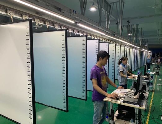 Tecnologia de toque infravermelho Painel interativo touchscreen para dedos ou objetos não transparentes Escrever e desenhar 82 polegadas a 150 polegadas