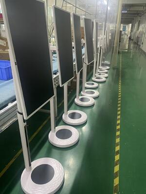 32 polegadas Smart TV portátil Mobile Touch Screen Wireless Android TV em rodas