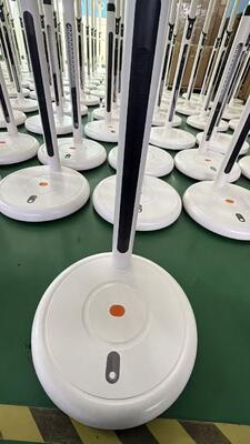 23Televisão de tela inteligente sem fio de 0,8 polegadas com 10 pontos de toque capacitivos e bateria embutida (5-6H)