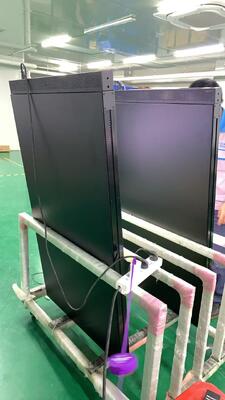 Monitorização e análise de campanhas de publicidade digital Monitorização de publicidade digital com rastreamento em tempo real e tipo de instalação de parede ou piso