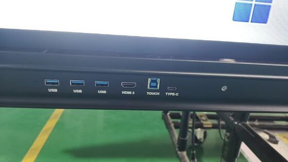 Monitores interativos de tela sensível ao toque