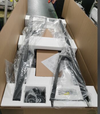 Caminhão de televisão móvel ajustável em altura para telas de 65"-100"