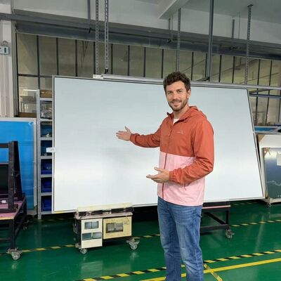 Quadro Interativo com Resolução 32768*32768, 10 Pontos de Toque e Tecnologia de Toque Infravermelho