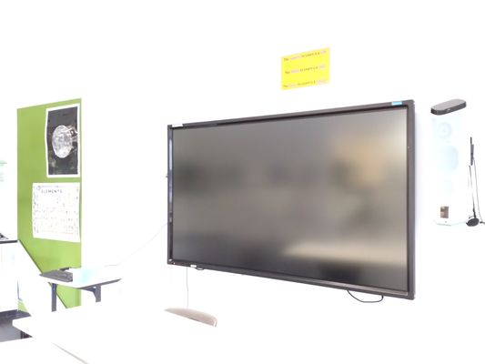 Do quadro de alumínio interativo do tela plano de 86 polegadas contraste preto e de prata fixado na parede do 1200:1