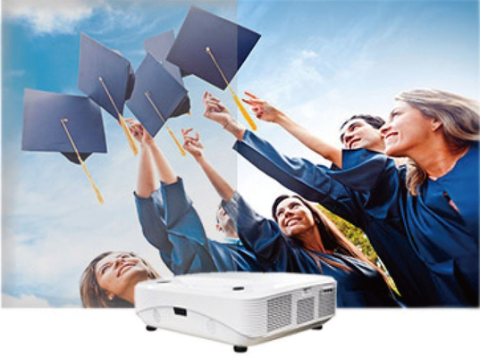 projetor ultra curto 4K 3600lm do laser do lance do iBoard para a casa e a educação